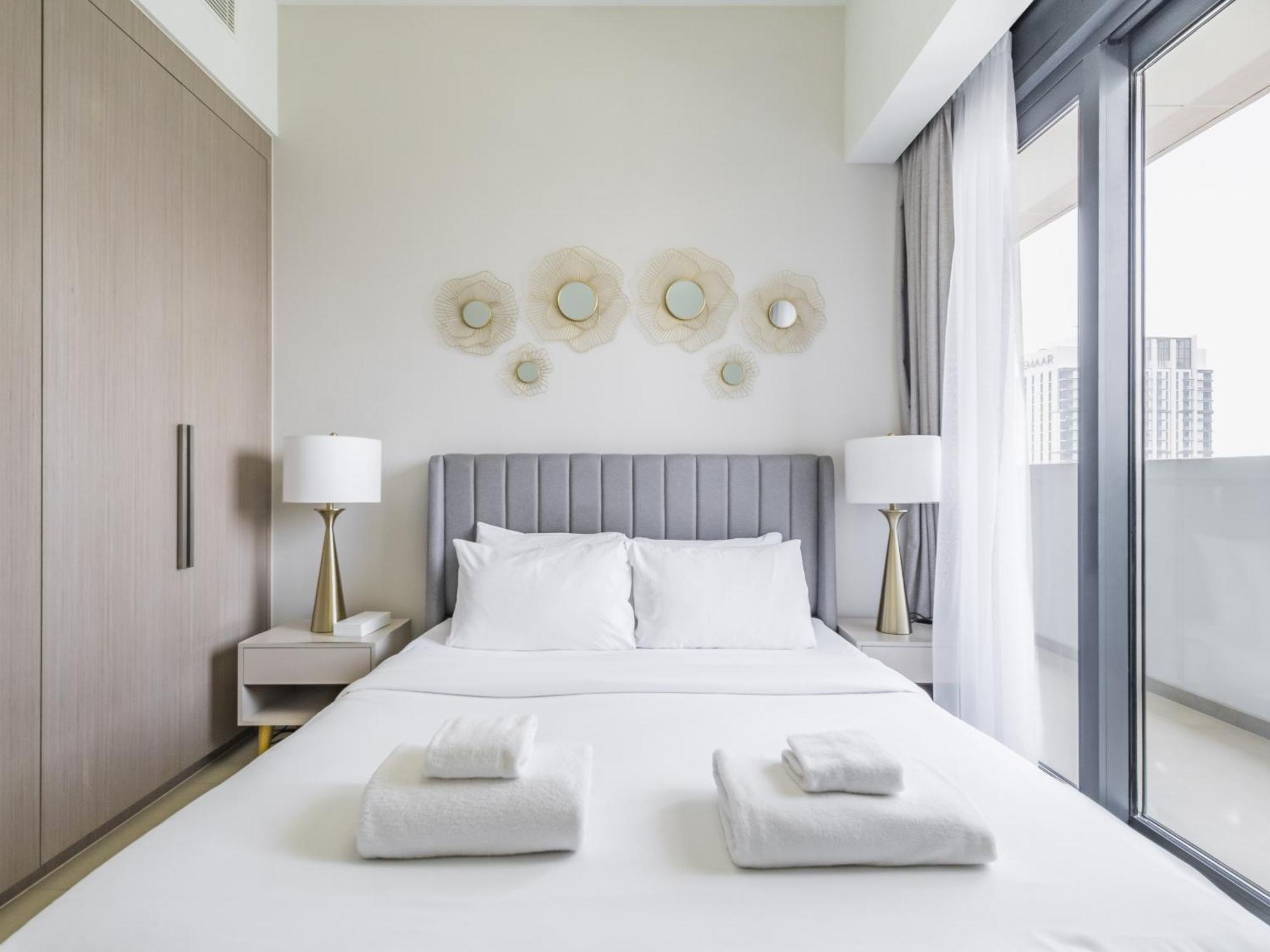 Apartment Trps - Act One Act Two Towers, Downtown - 3br Maid With Iconic Burj Khalifa View Dubai